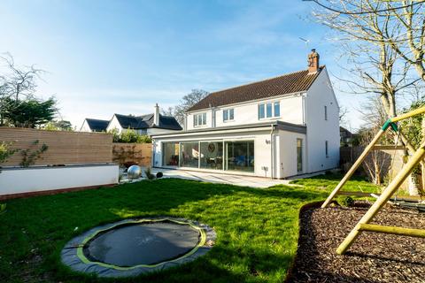 3 bedroom detached house for sale, Holt