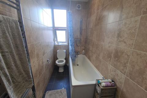 undefined, Hessle View, Leeds LS6