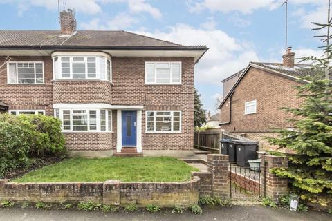 undefined, New Road, Kingston Upon Thames KT2