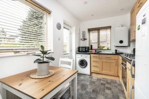 undefined, New Road, Kingston Upon Thames KT2