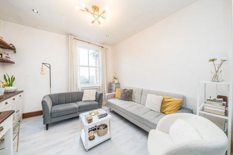 undefined, Bridle Close, Kingston Upon Thames KT1
