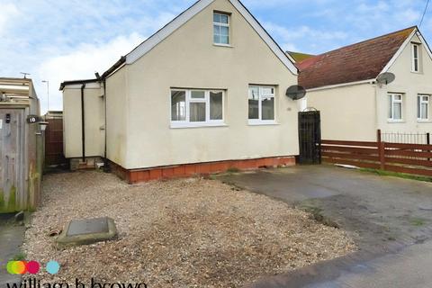 2 bedroom bungalow to rent, Sea Way, Jaywick, CLACTON-ON-SEA