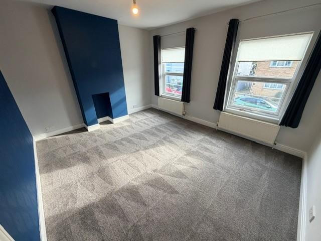 Bedroom 1.jpg
