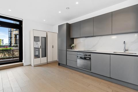 Studio to rent, Vonder Skies, New Horizons Court TW8