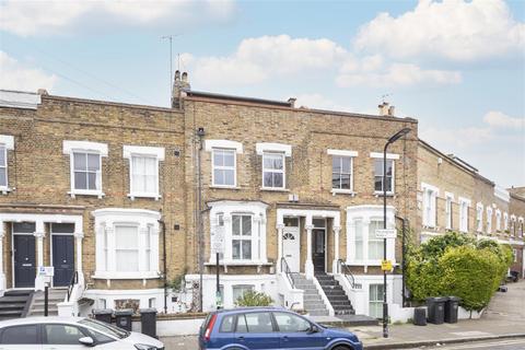 1 bedroom flat for sale, Mountgrove Road, Highbury N5