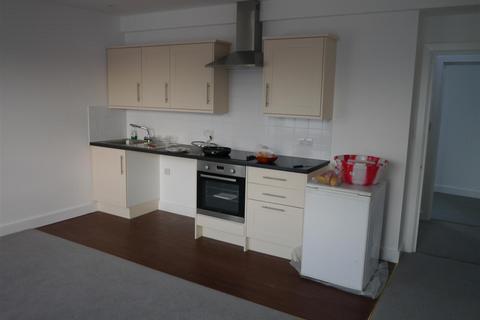2 bedroom flat to rent, Well Street, Hackney E9