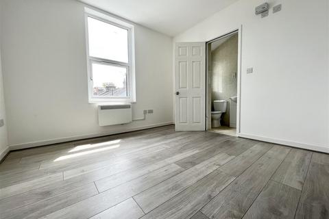 1 bedroom flat to rent, Brigstock Road, Thornton Heath, CR7
