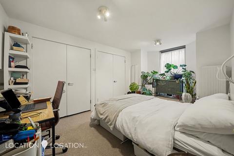 undefined, Brooke Road, London, N16