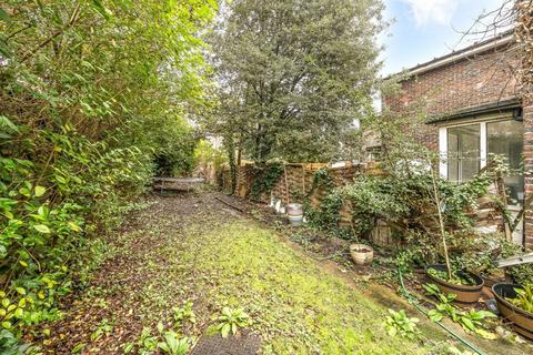 3 bedroom house for sale, Bourke Close, London SW4