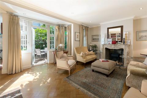 undefined, Cadogan Lane, Knightsbridge, London, SW1X