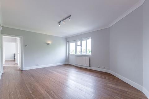 4 bedroom flat to rent, 16 Brondesbury Court 235 Willesden Lane