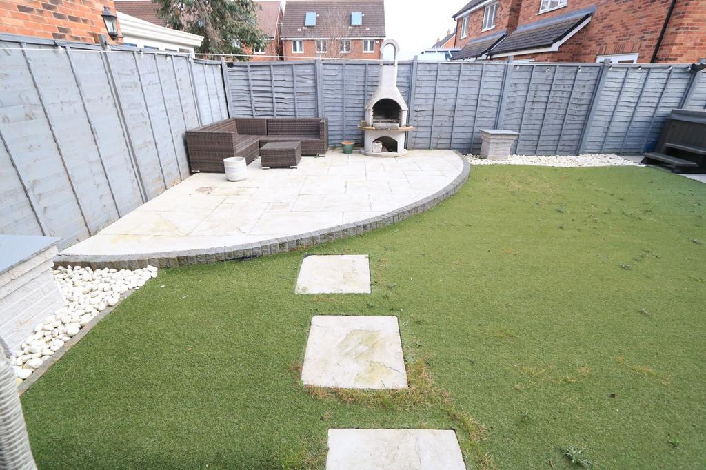 Pizza Oven & Sitting Area