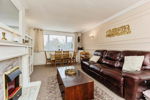 2 bedroom end of terrace house for sale, Sealand Close, Sale, Greater Manchester, M33