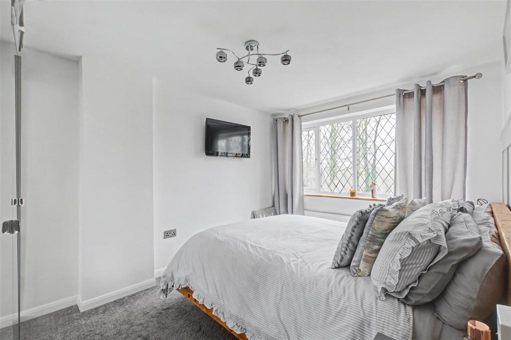 Bedroom 1.jpeg