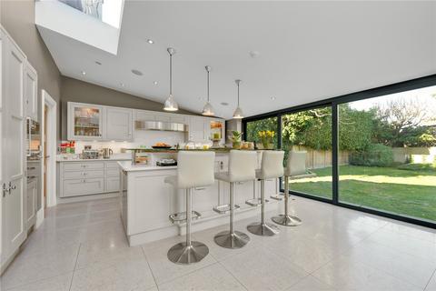 undefined, Cleves Wood, Weybridge, Surrey, KT13
