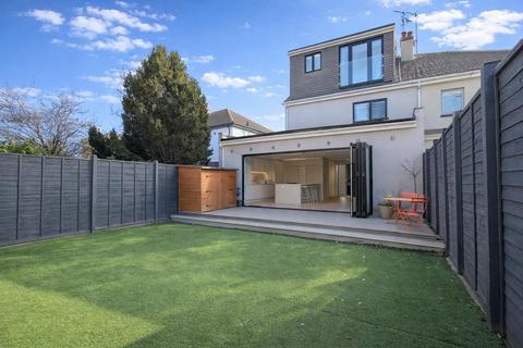 undefined, Gassiot Way, Sutton SM1
