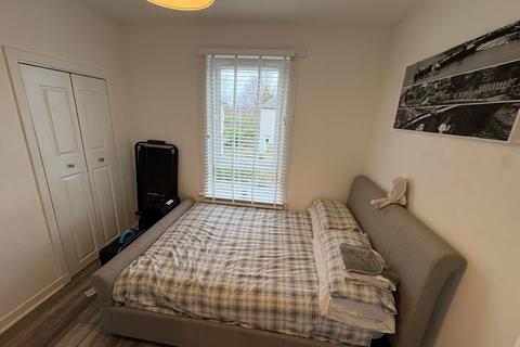 2 bedroom flat to rent, Cathkin Avenue, Cambuslang, Glasgow, G72