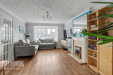 3 bedroom detached house for sale, Stoney Bank Drive, Kiveton Park