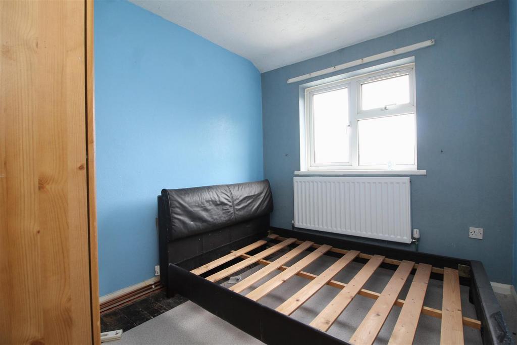 Bedroom 2 .JPG