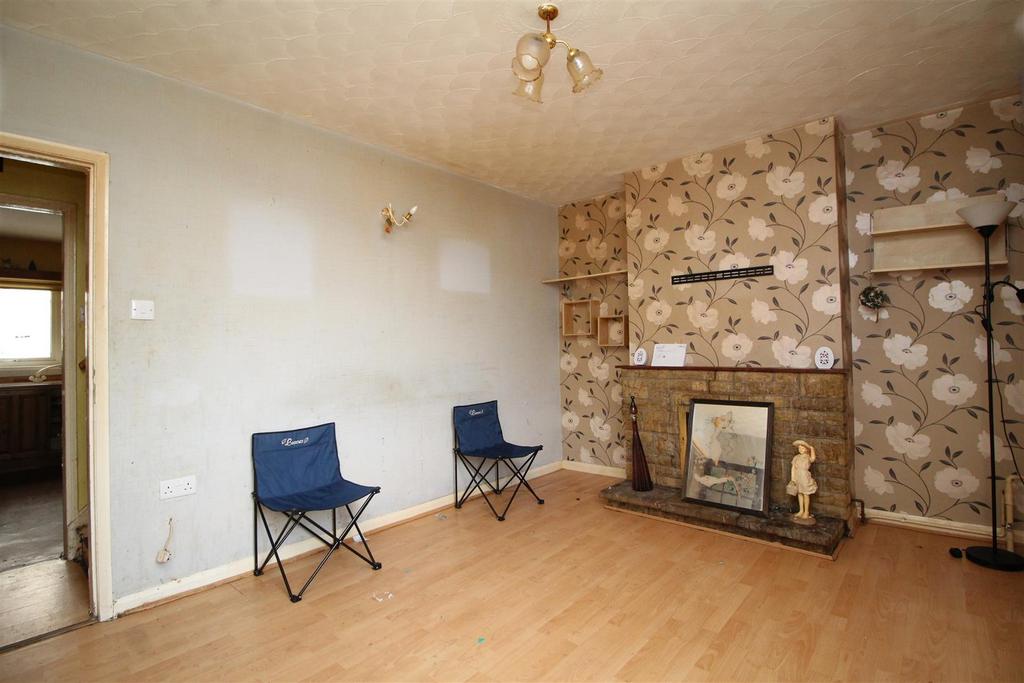 Living room 1 .JPG