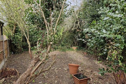 3 bedroom semi-detached house for sale, Elm Drive, North Harrow