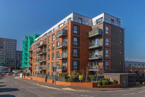 2 bedroom flat for sale, Goldstone Lane, Hove