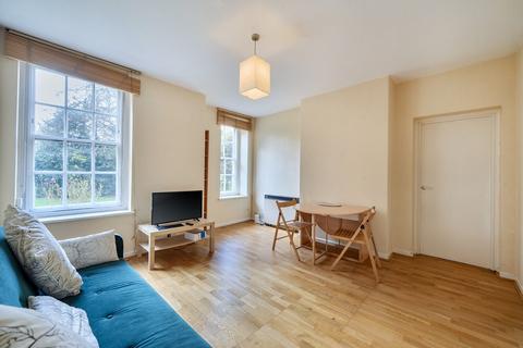 Vicarage Crescent, London, SW11
