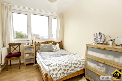 4 bedroom maisonette for sale, Hersham Close, Roehampton, Greater London, SW15