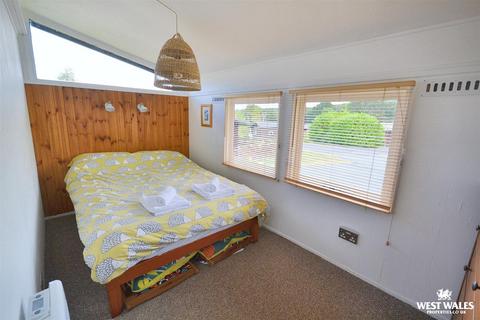 3 bedroom chalet for sale, Penlan Holiday Park, Cenarth, Newcastle Emlyn