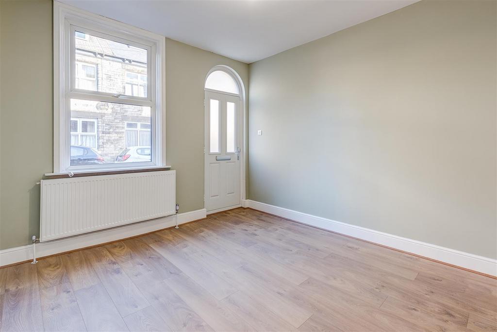 31 Tapton Bank(Interior)(10of28).jpg