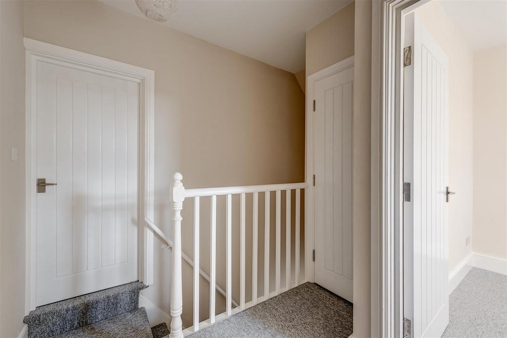 31 Tapton Bank(Interior)(11of28).jpg