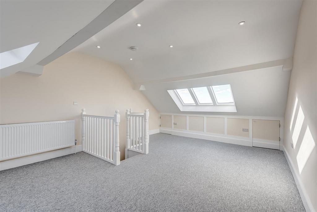 31 Tapton Bank(Interior)(23of28).jpg