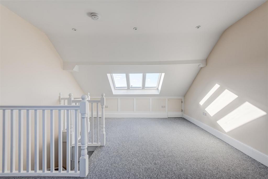 31 Tapton Bank(Interior)(24of28).jpg
