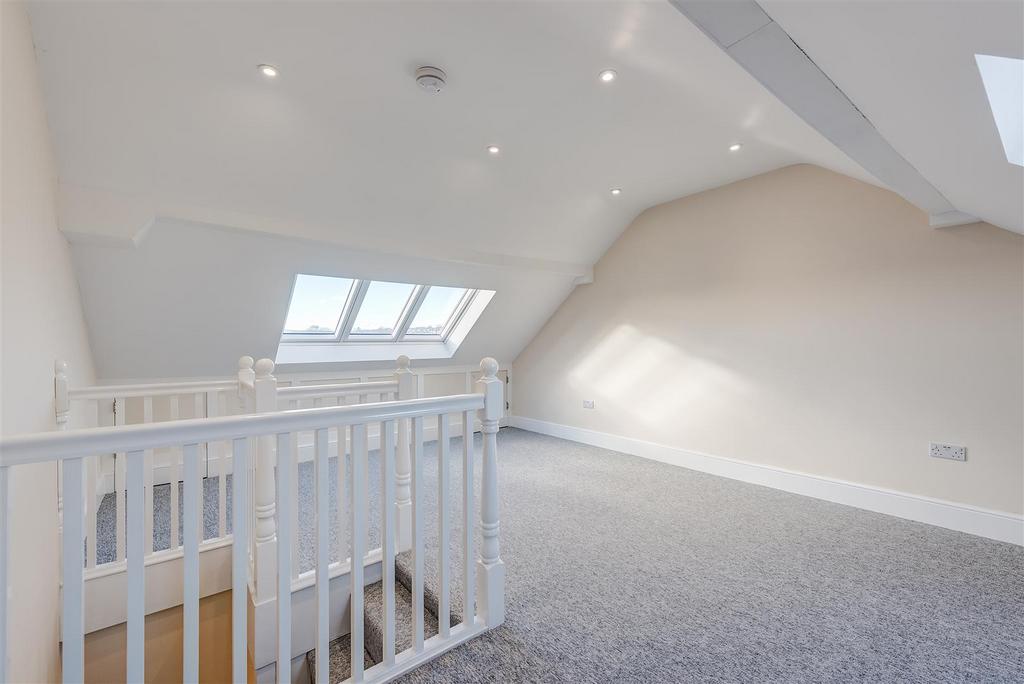 31 Tapton Bank(Interior)(25of28).jpg