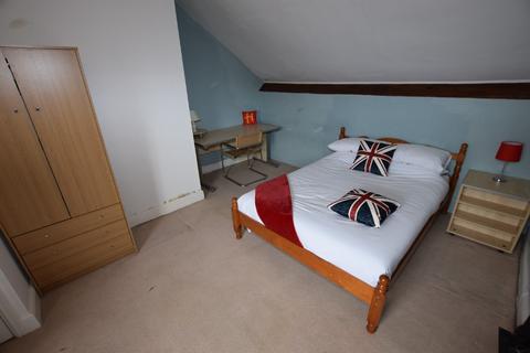 4 bedroom terraced house for sale, Clarke Road, Northampton NN1
