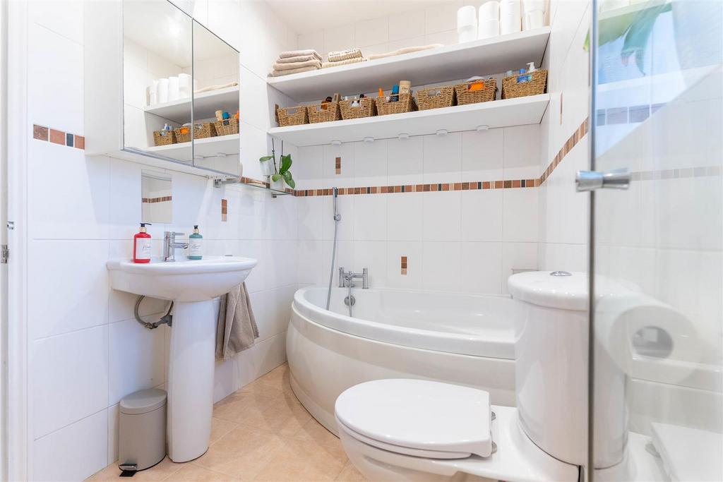 Family bathroom