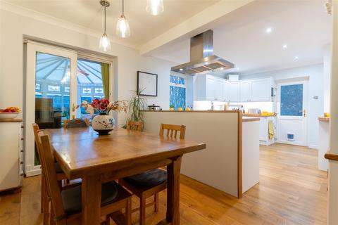 3 bedroom semi-detached house for sale, The Ridgeways, Linthwaite HD7