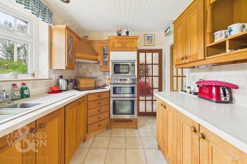 3 bedroom detached house for sale, Upgate, Poringland, Norwich