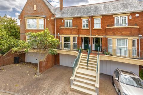 5 bedroom detached house for sale, St. Ann's Park, Virginia Water