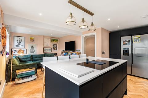 4 bedroom detached house for sale, Wilga Road, Welwyn, Hertfordshire, AL6