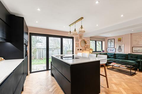 4 bedroom detached house for sale, Wilga Road, Welwyn, Hertfordshire, AL6