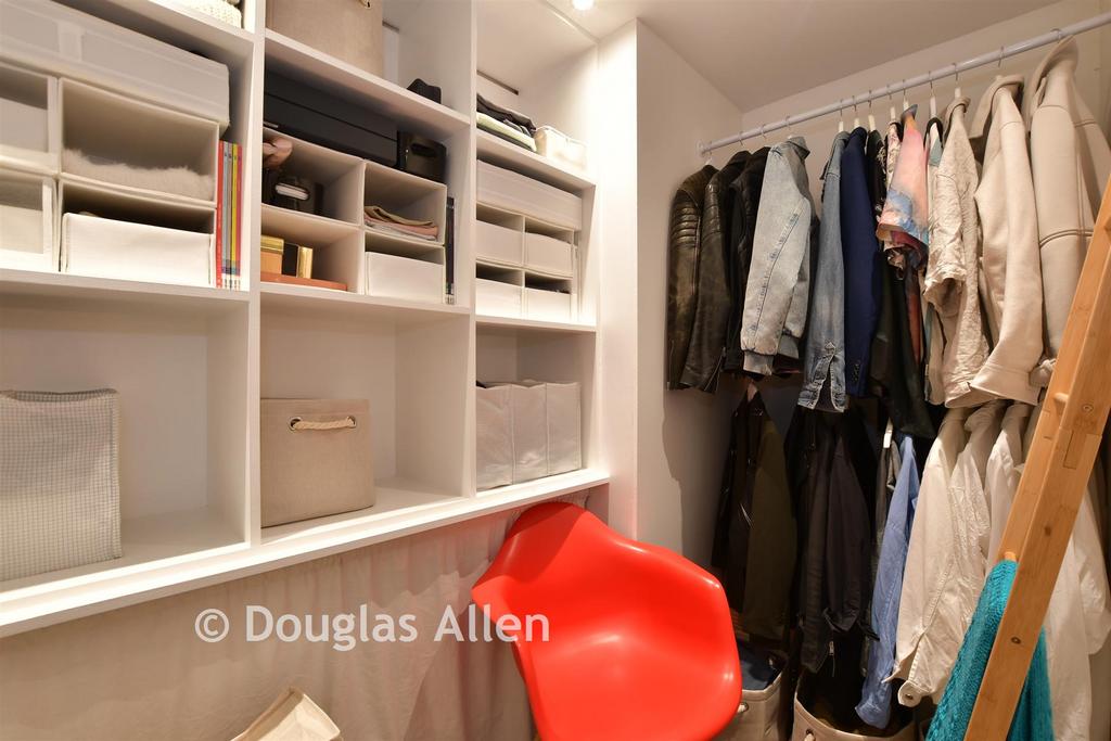 Walk-In Wardrobe
