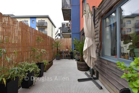 undefined, Runnel Court, Barking IG11