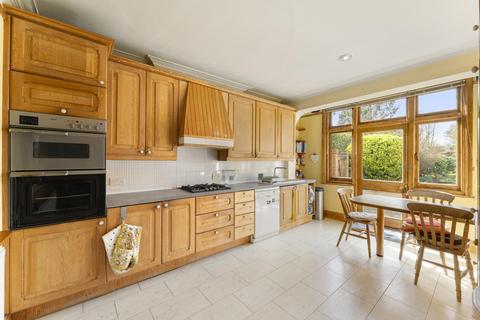 undefined, Loseberry Road, Claygate