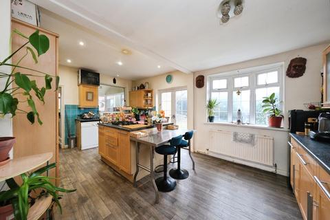 undefined, Forester Grove, Carlton, Nottingham, NG4
