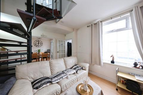 undefined, Forester Grove, Carlton, Nottingham, NG4