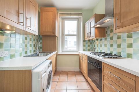 2 bedroom flat to rent, Heath Street Hampstead NW3