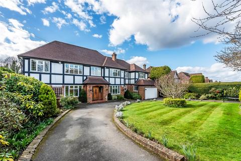5 bedroom detached house for sale, Golf Side, South Cheam