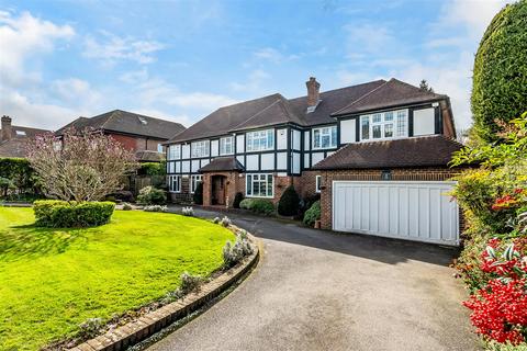 5 bedroom detached house for sale, Golf Side, South Cheam