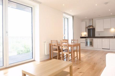 5 Caxton Street North, London, E16
